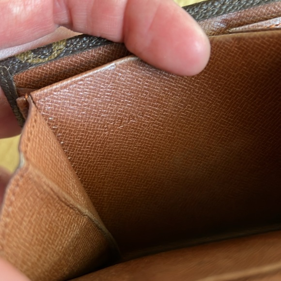 Louis Vuitton Authentic Monogram Vintage Tri-Fold Double Snap Wallet - Picture 12 of 12